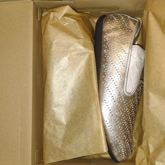 👣SPENCO 👣Silver Bailey Ballet Flat footwear - Picture 14 of 16